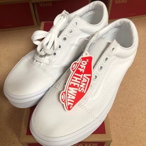 Brand New Women’s Vans Old Skool White/White